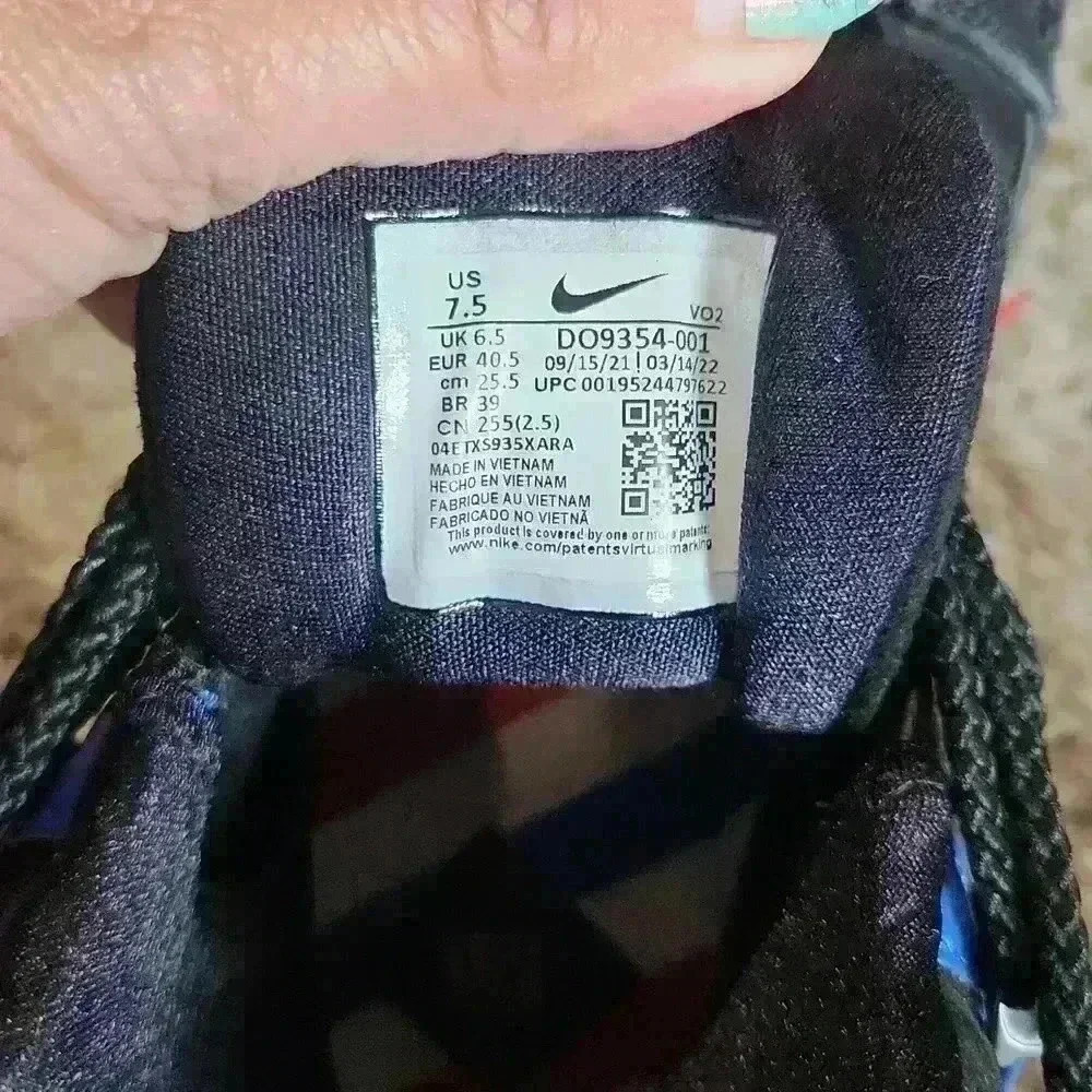 Nike Zoom LeBron III Retro QS Barbershop Black Silver - Picture 9 of 9